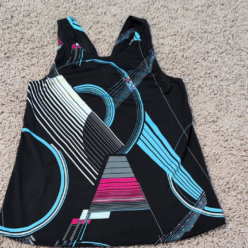 Poleci Geometric Racerback Tank Top - Picture 2 of 4